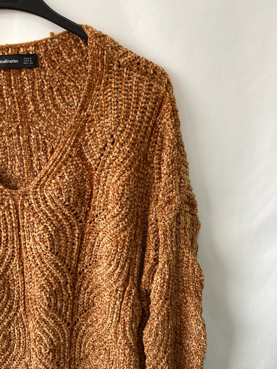 STRADIVARIUS.Jersey textura mostaza T.M