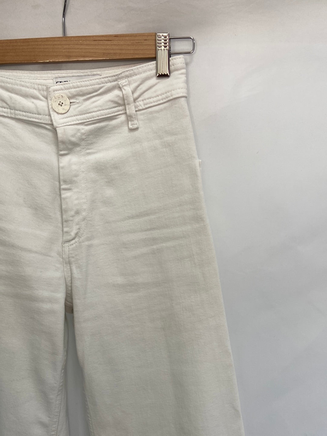 ZARA.Pantalones blancos culotte T.34