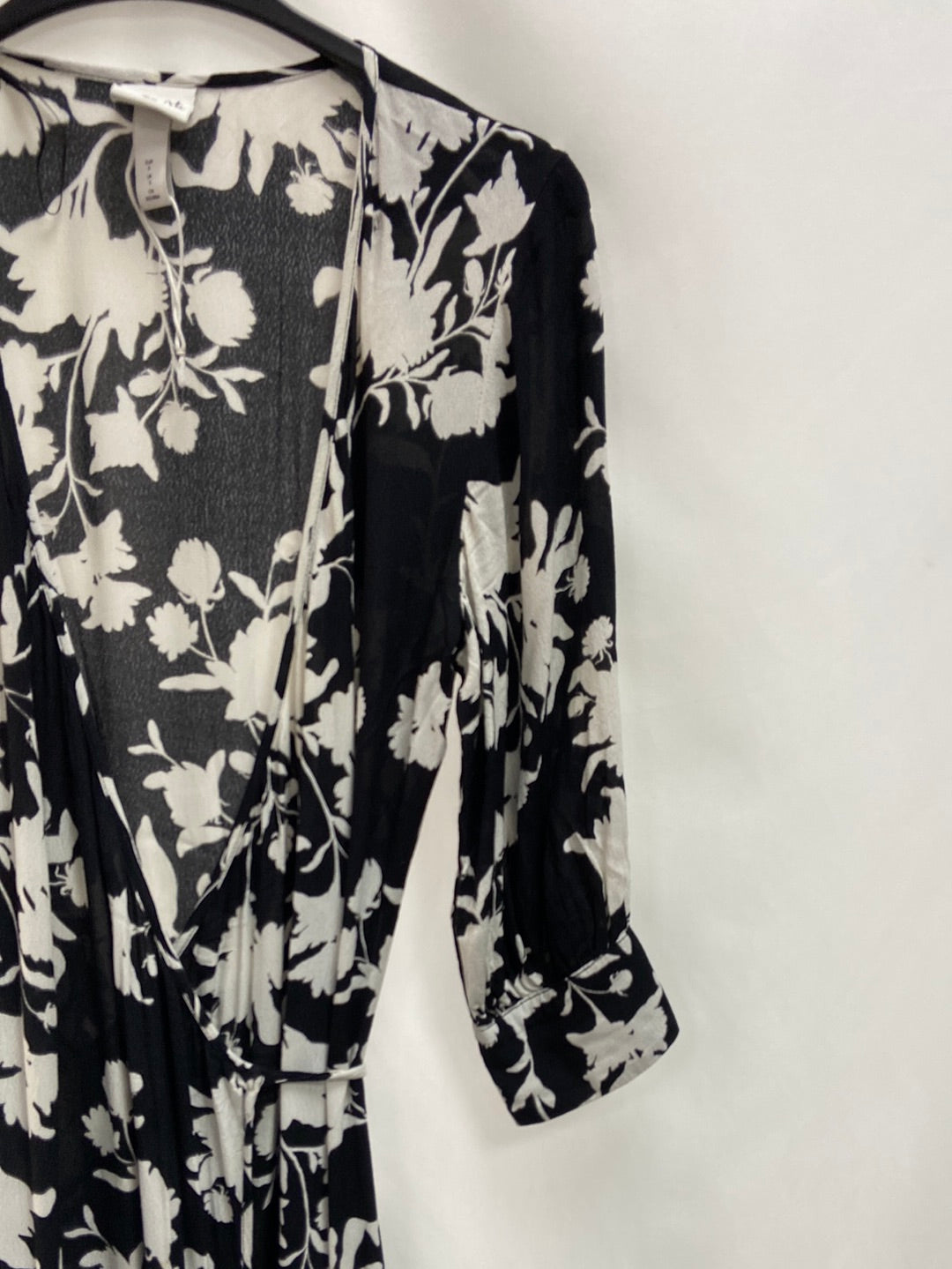 H&amp;M x JOHANNA ORTIZ. Long black wrap dress Ts (Tara)