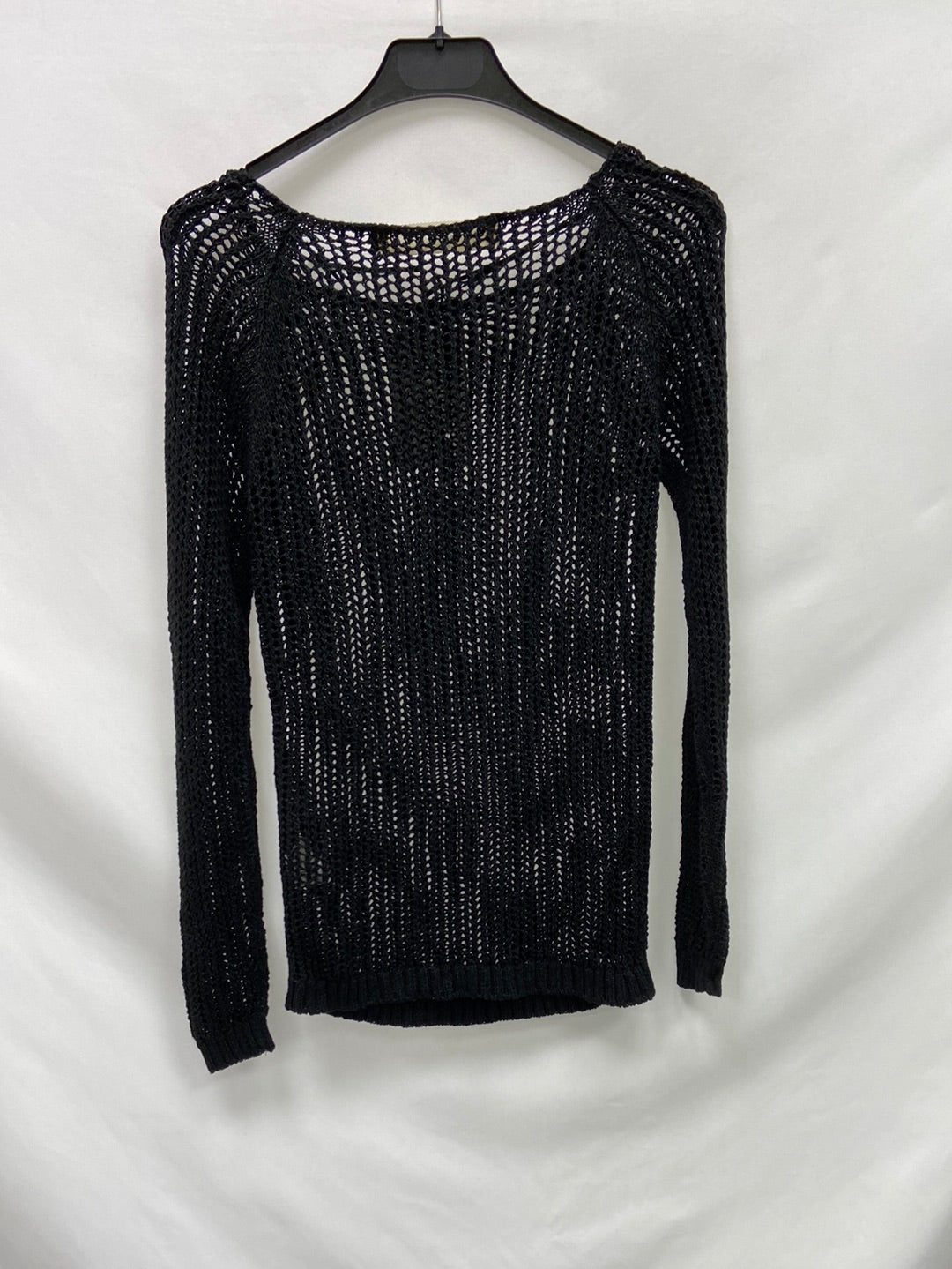 ZARA. Black sweater TM