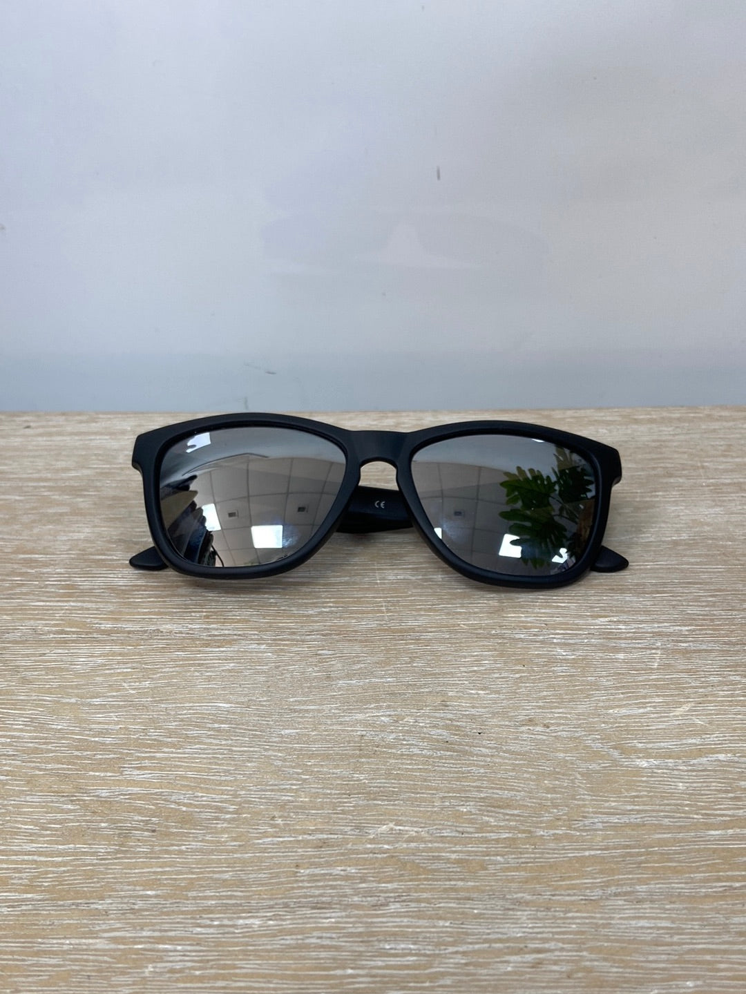 HOKANA.Gafas negras espejo