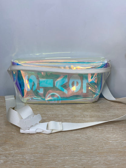 LEVI’s.Riñonera iridiscente