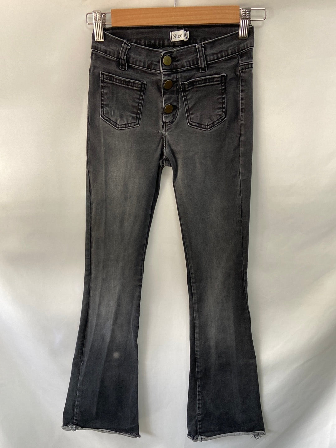 NICOLI. pantalon gris acampanado T.32