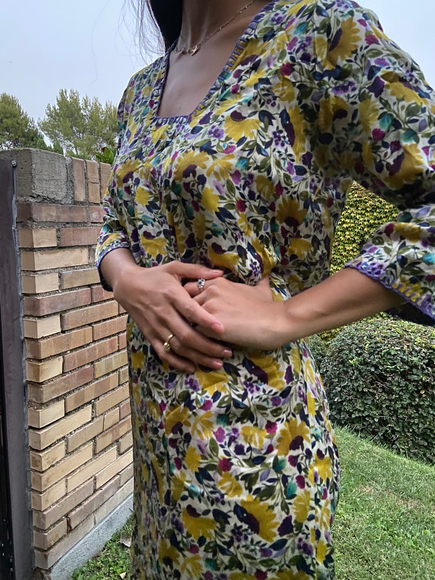 Long silk dress with flowers Ts