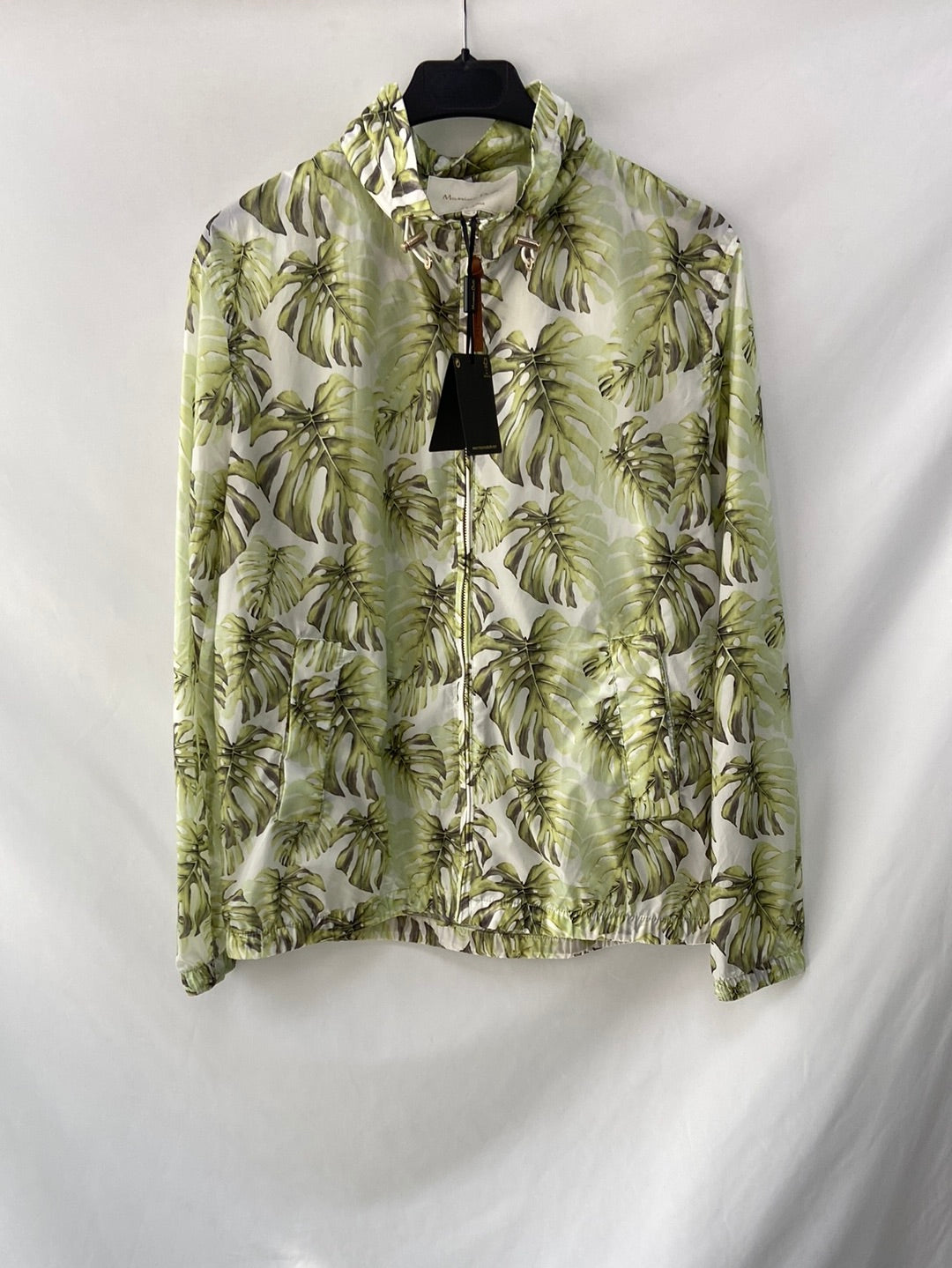 MASSIMO DUTTI.Waterproof jacket leaves Tm