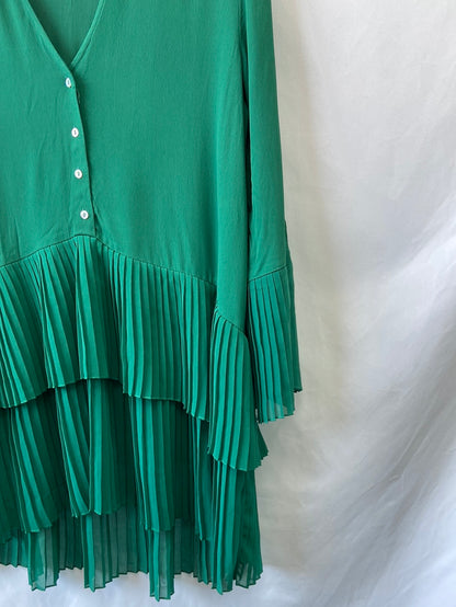 ZARA.Vestido verde volantes plisados T.M