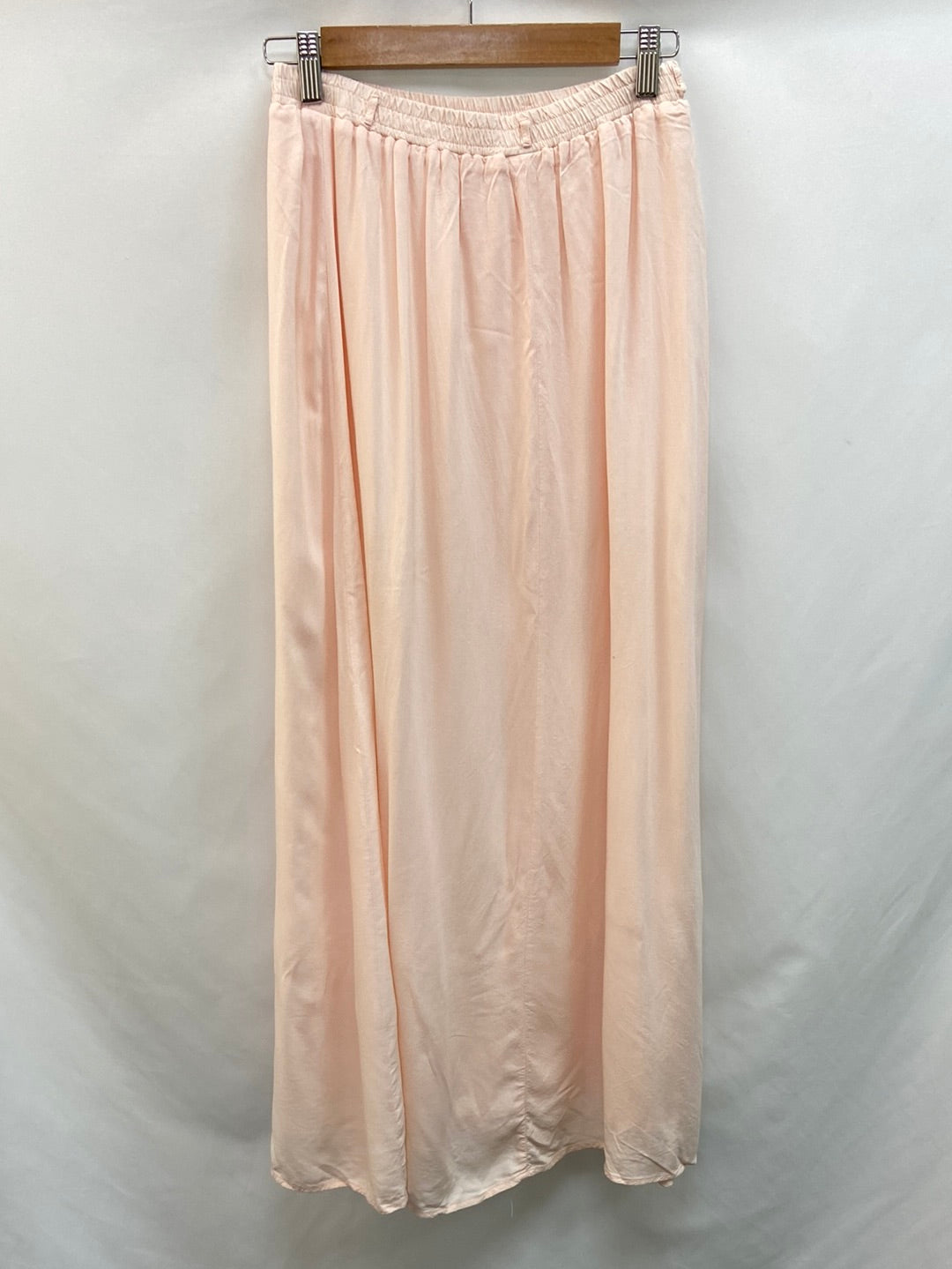 ONLY. Falda larga rosa T.34