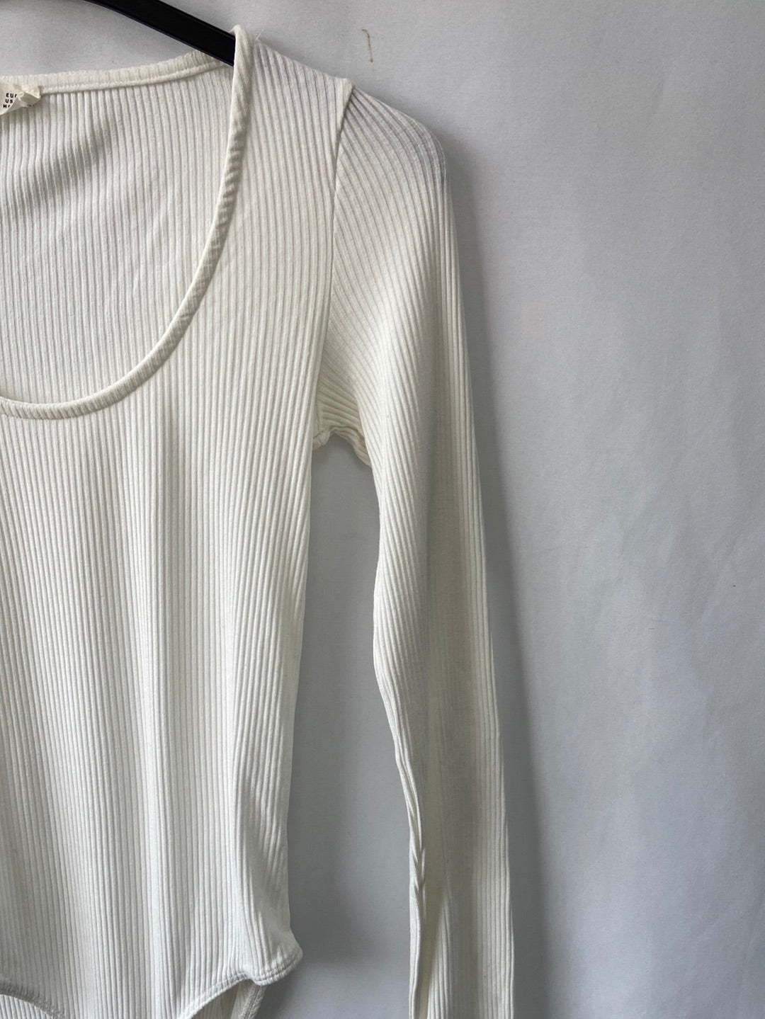 STRADIVARIUS.Body blanco canalé T.M