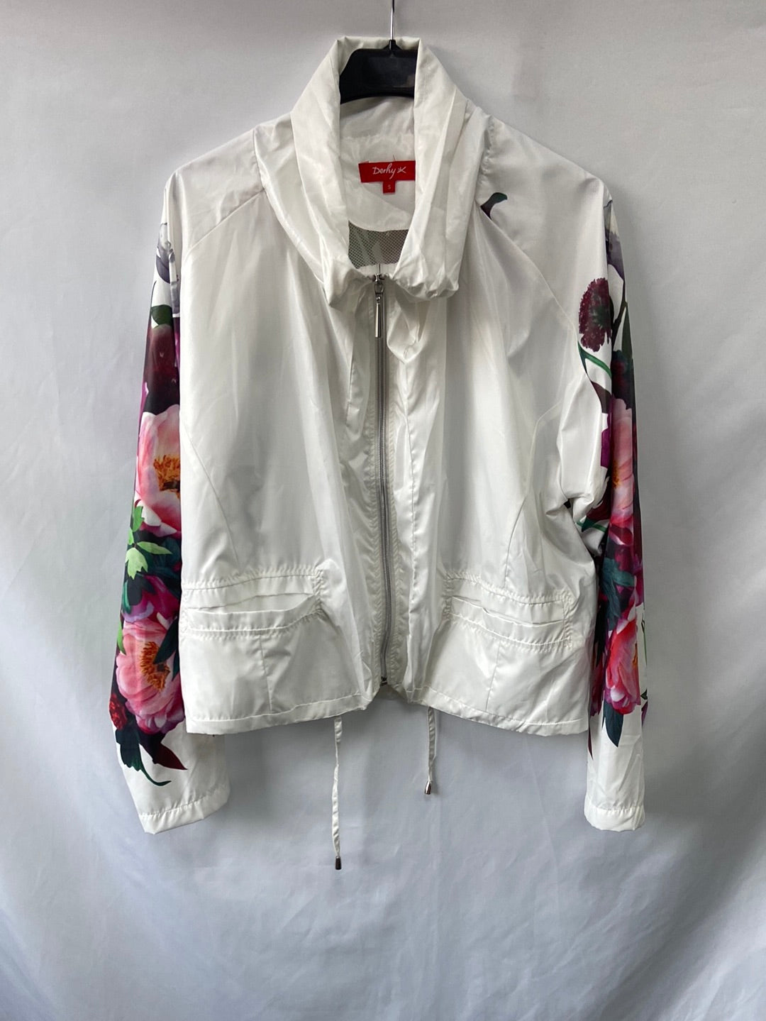 DERTHY.Chaqueta Fina impermeable T.S