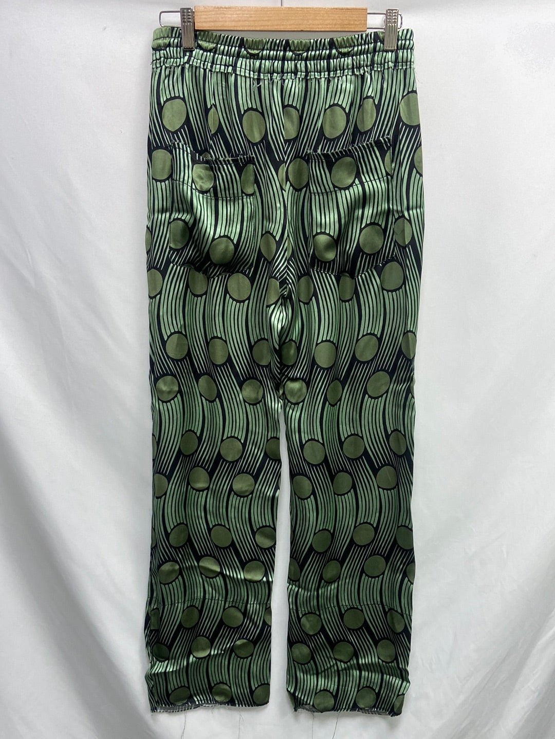 ZARA.Pantalones fluidos verdes T.S