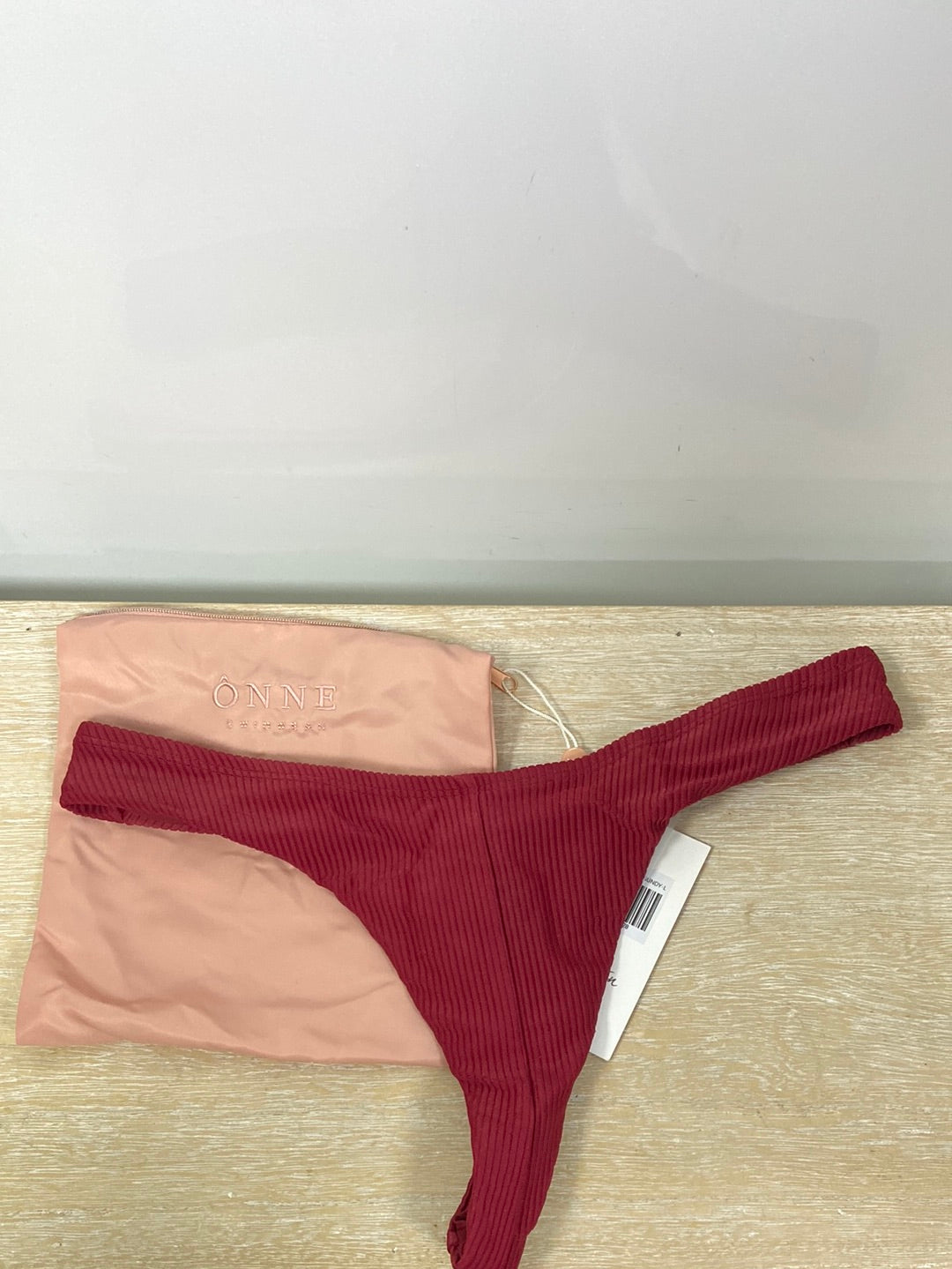 ÔNNE.Parte de abajo de bikini burdeos T.L