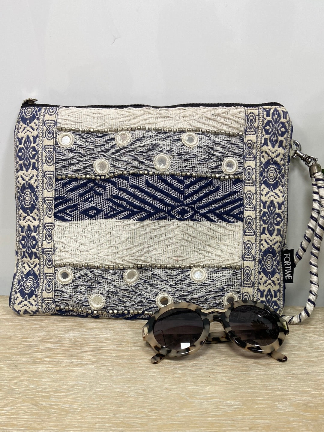 OTHER. Hippie bag with embroidered fabric and mirrors