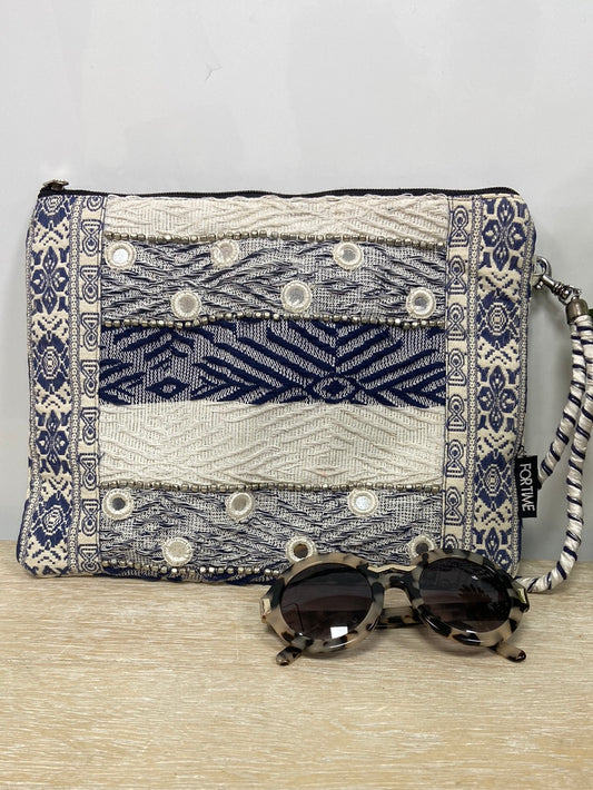 OTHER. Hippie bag with embroidered fabric and mirrors