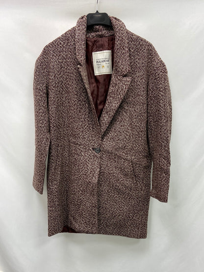 PULL&BEAR.Blazer jaspeada burdeos T.S