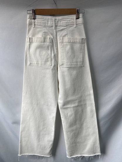 ZARA.Pantalones blancos bajo ancho T.36