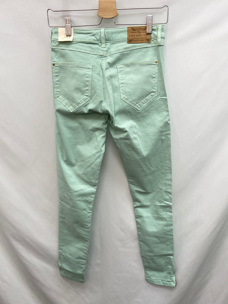 ZARA.Pantalones verde agua T.34