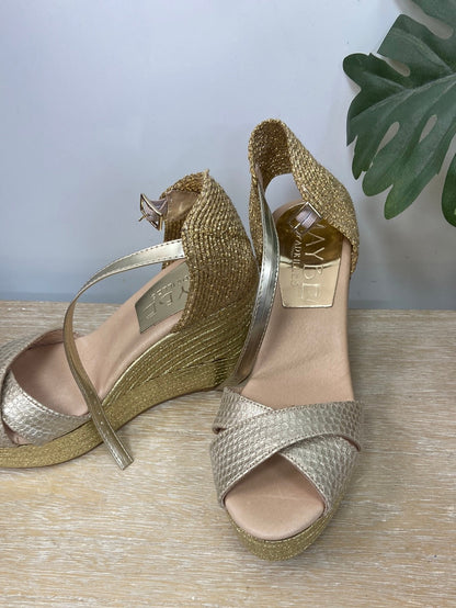 MAYBE. Alpargatas doradas t. 39