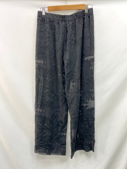 ZARA.Pantalones negros textura T.M