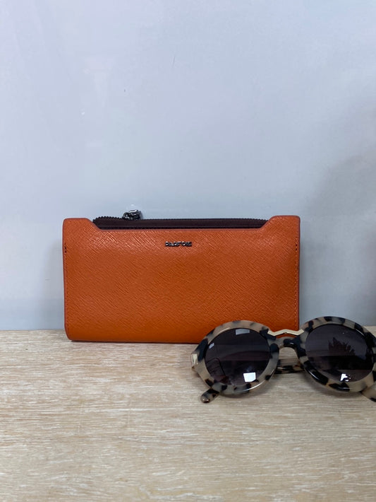 PARFOIS. Orange wallet