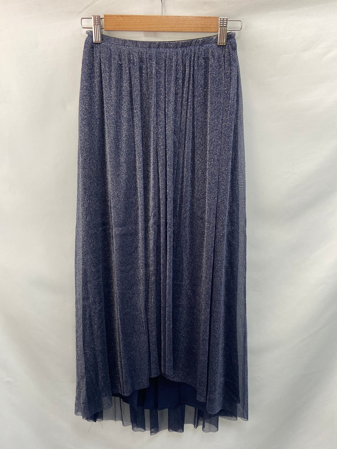 BY CLÉA. Falda midi  azul tull (36/38 y 40/42)