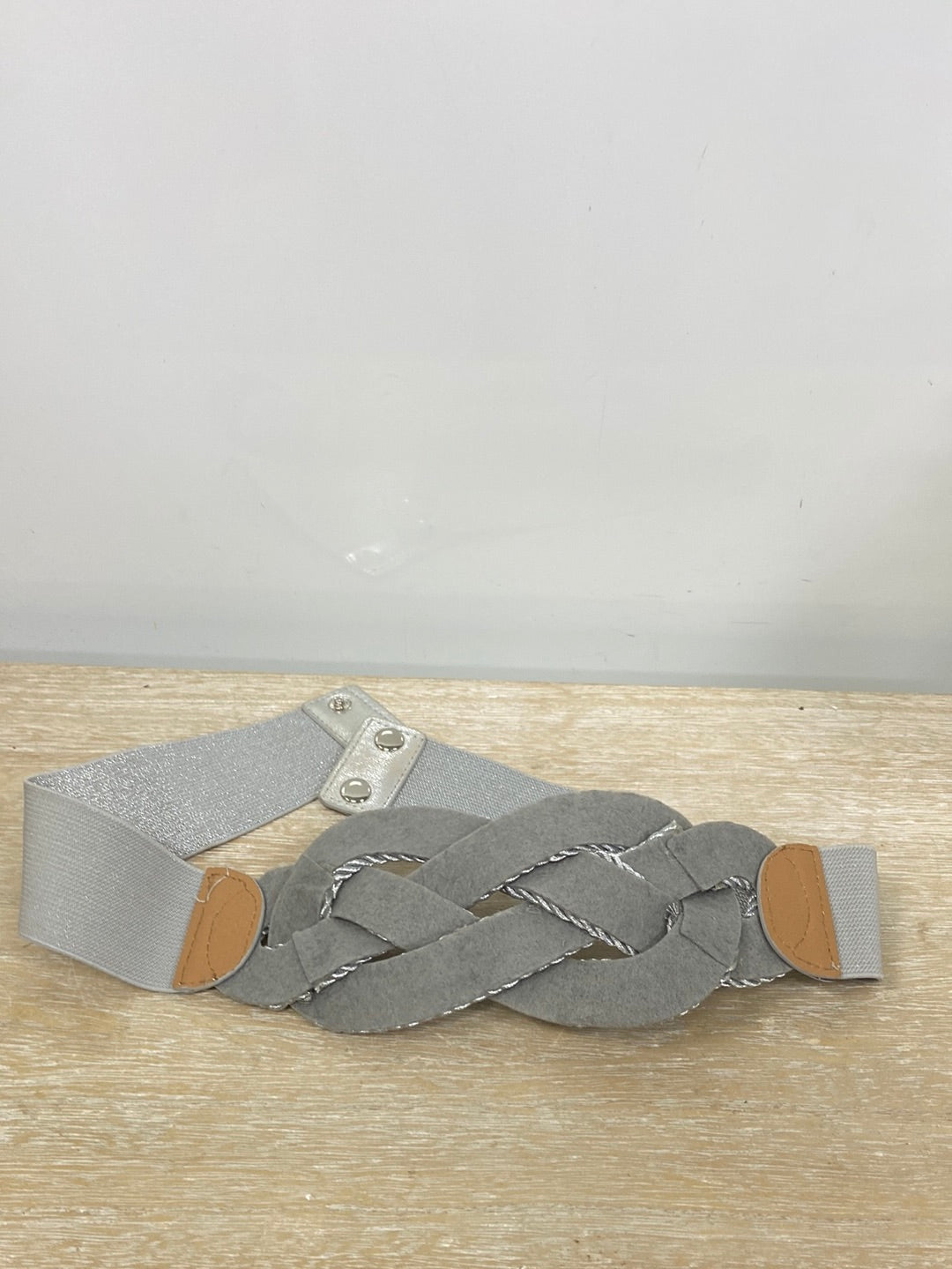 OTHERS.Silver elastic belt
