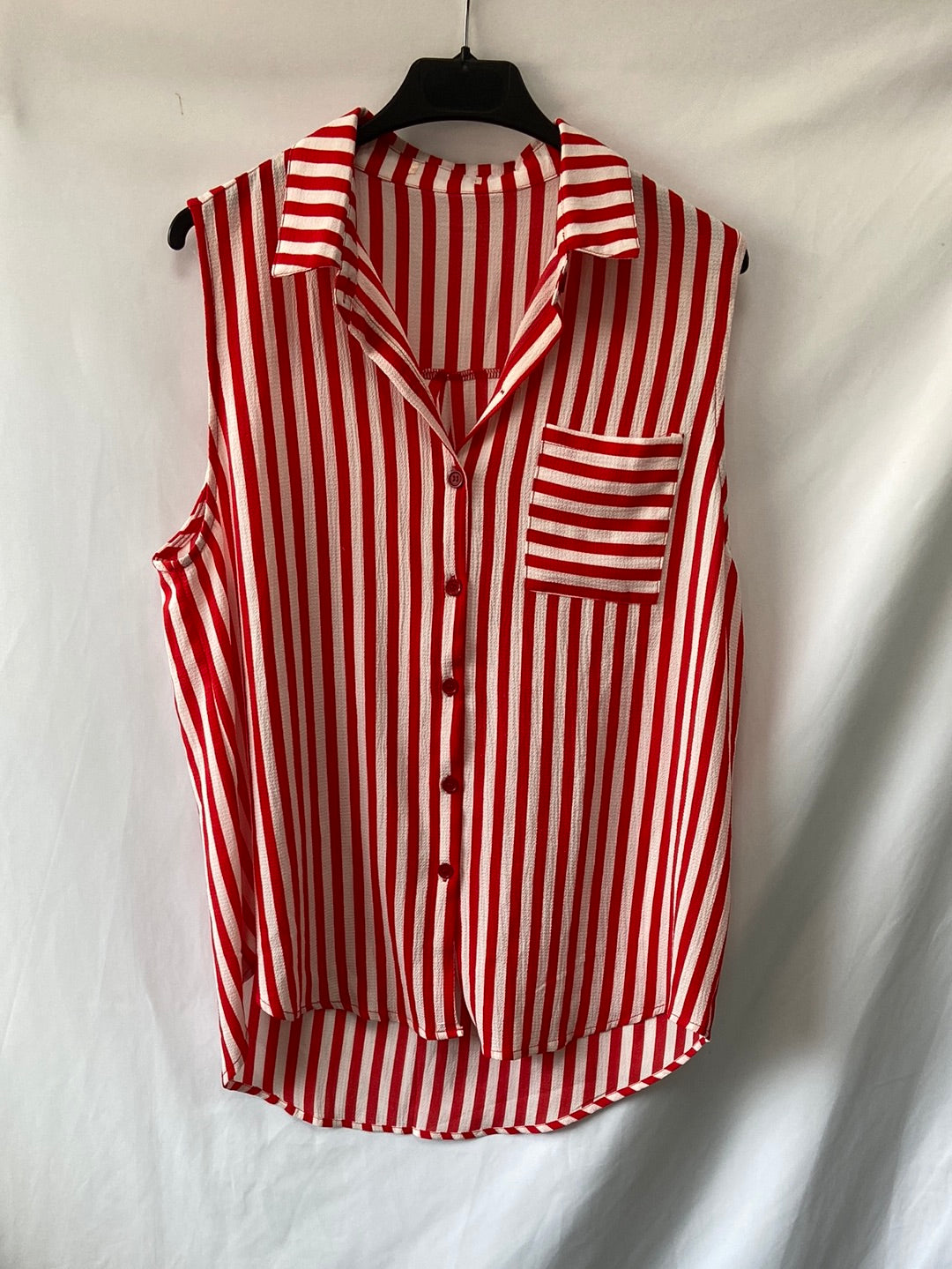 OTHERS. Red and white striped sleeveless blouse TS/M