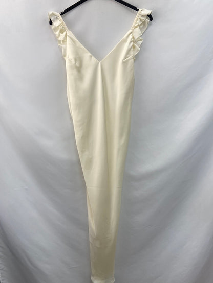 BY CLÉA.Vestido midi crema satinado (34,36 y 38)