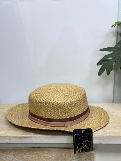 CRIS PEDREGUER.Straw hat