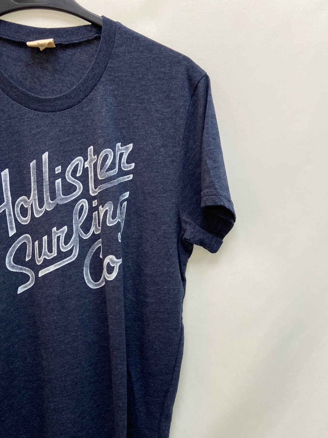 HOLLISTER.Camiseta azul T.S