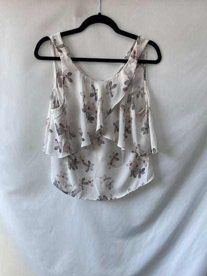 ZARA.Blusa blanca flores T.m
