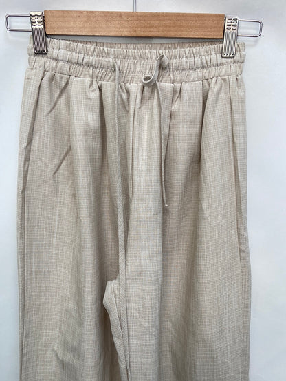 PRETTYLITTLETHING.Beige wide leg pants T.34