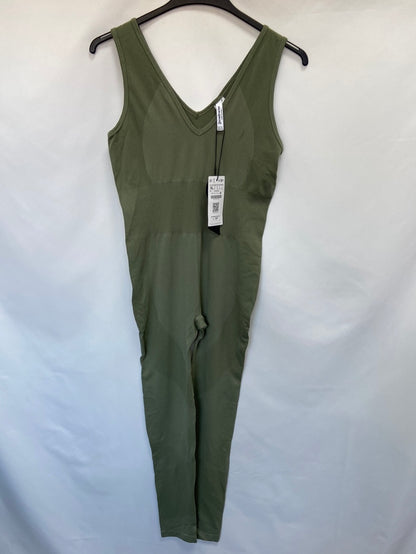 STRADIVARIUS.Body verde deportivo T.XL