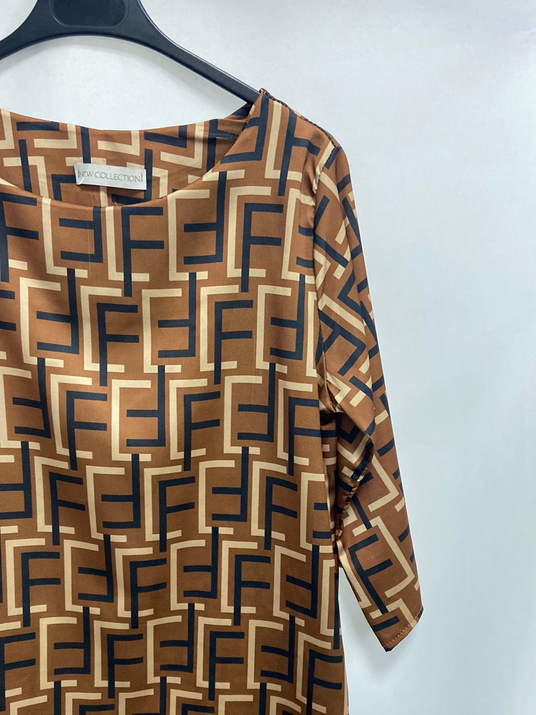 NEW COLLECTION.Vestido corto geométrico TU(M) tara