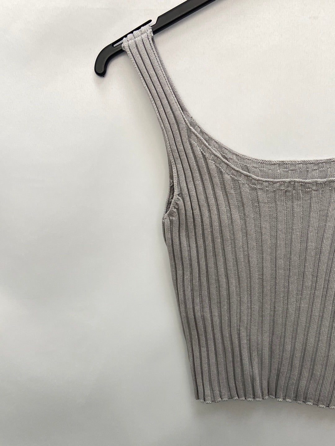 OTRAS.Croptop gris canalé T.s