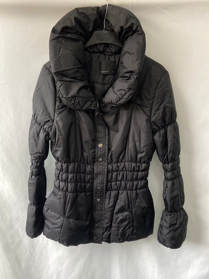 VERO MODA.Plumas negros T.M