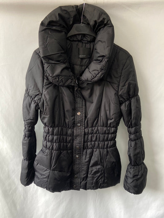 VERO MODA.Plumas negros T.M