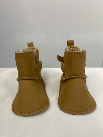 OTRAS. Botitas borrego interior T.9