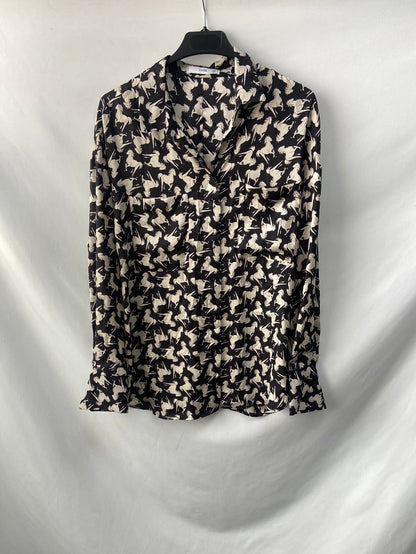 MANGO. Camisa negra estampado de caballos T. m