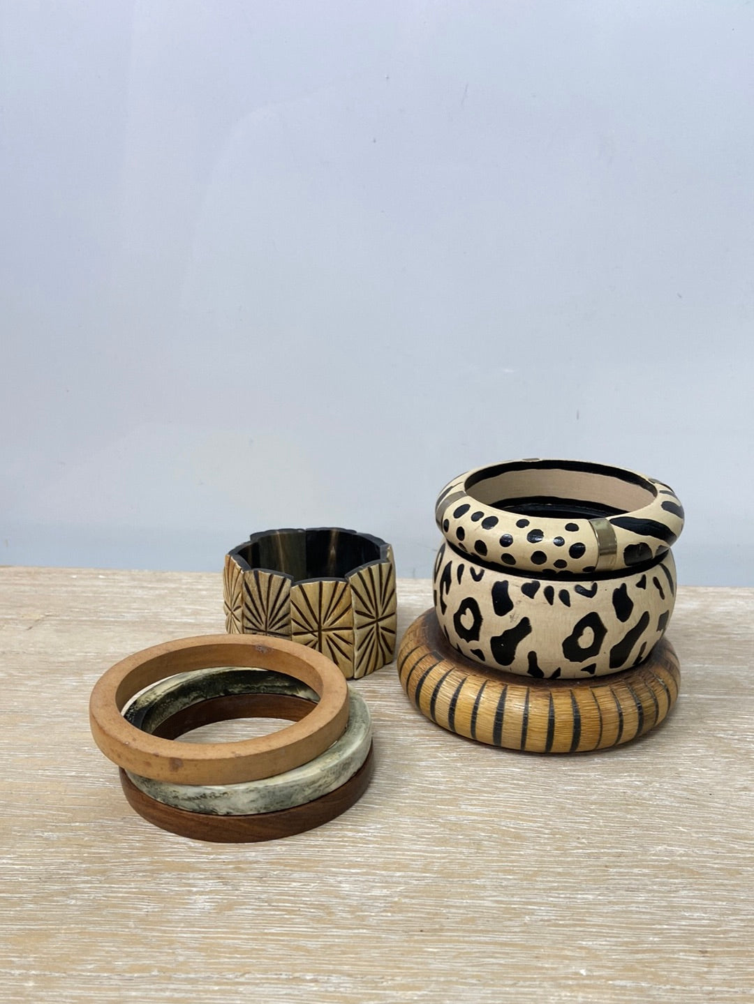 OTRAS.Set 7 pulseras madera