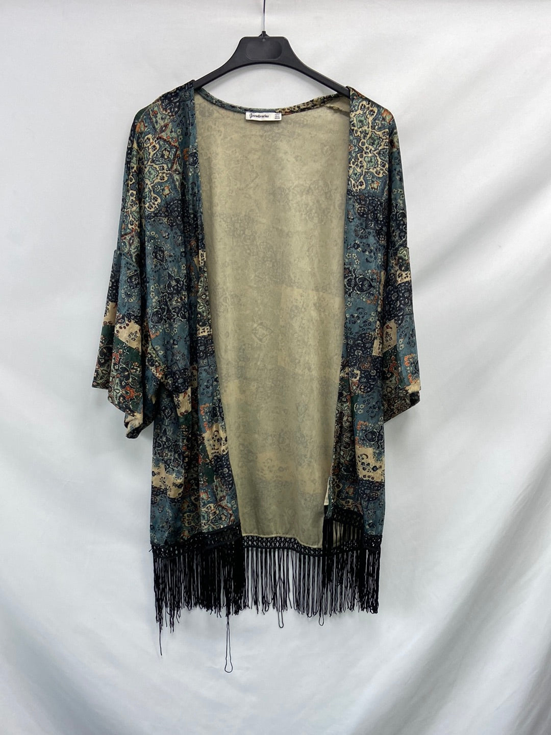 STRADIVARIUS.Kimono estampado terciopelo T.M