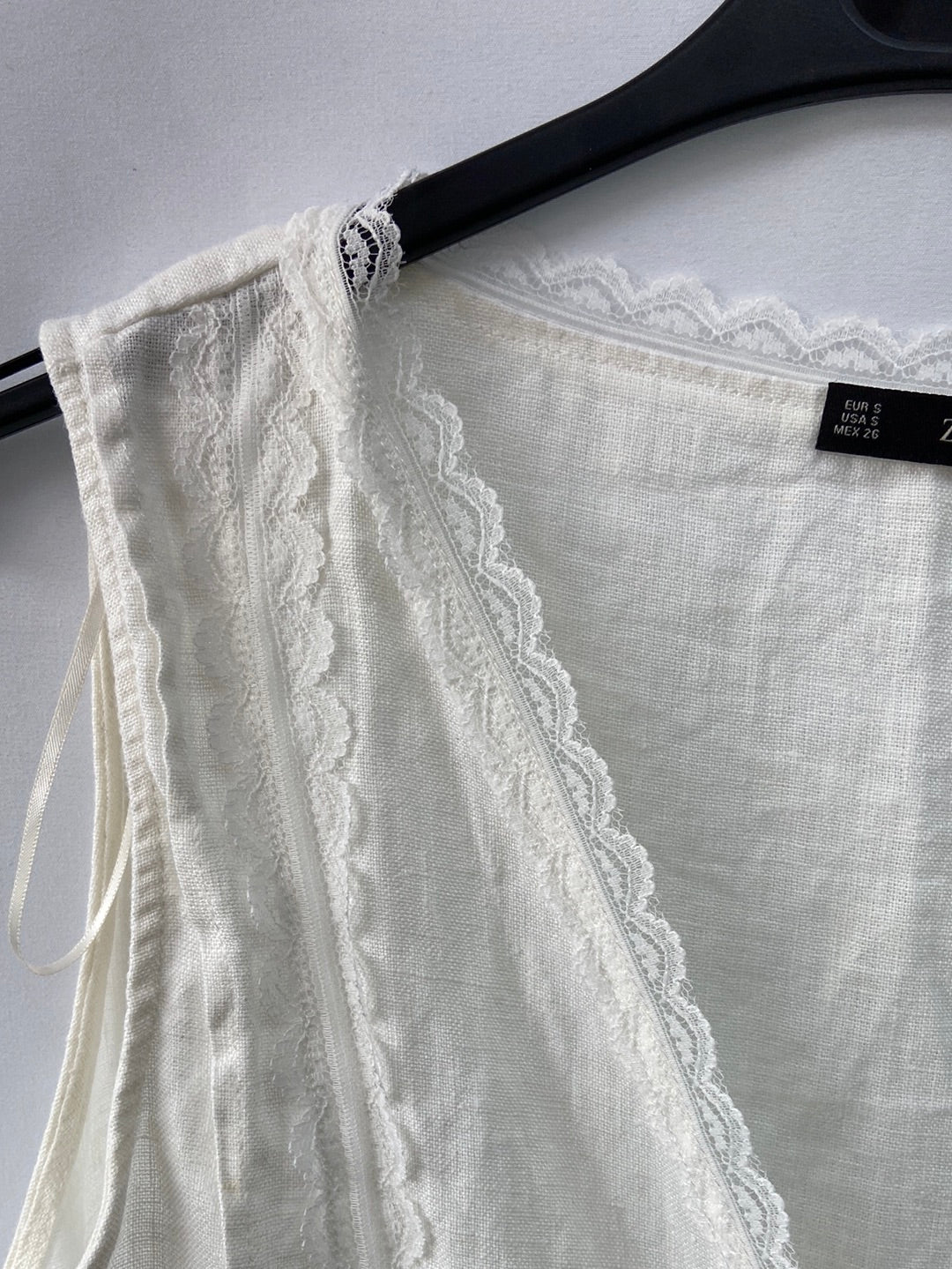 ZARA.Top beige Lino encaje T.S (Tara)