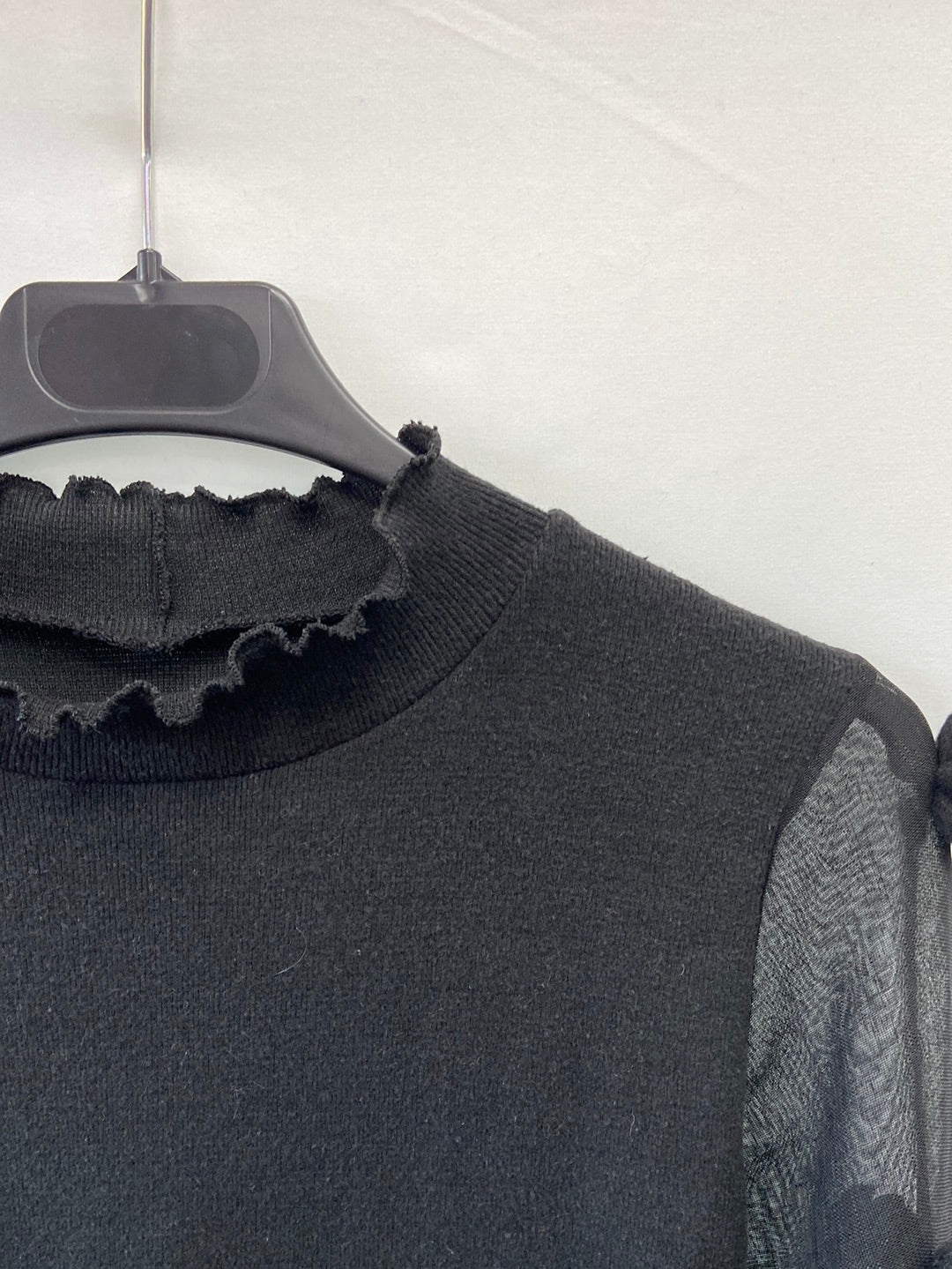 OTRAS.Top negro doble textura T.S