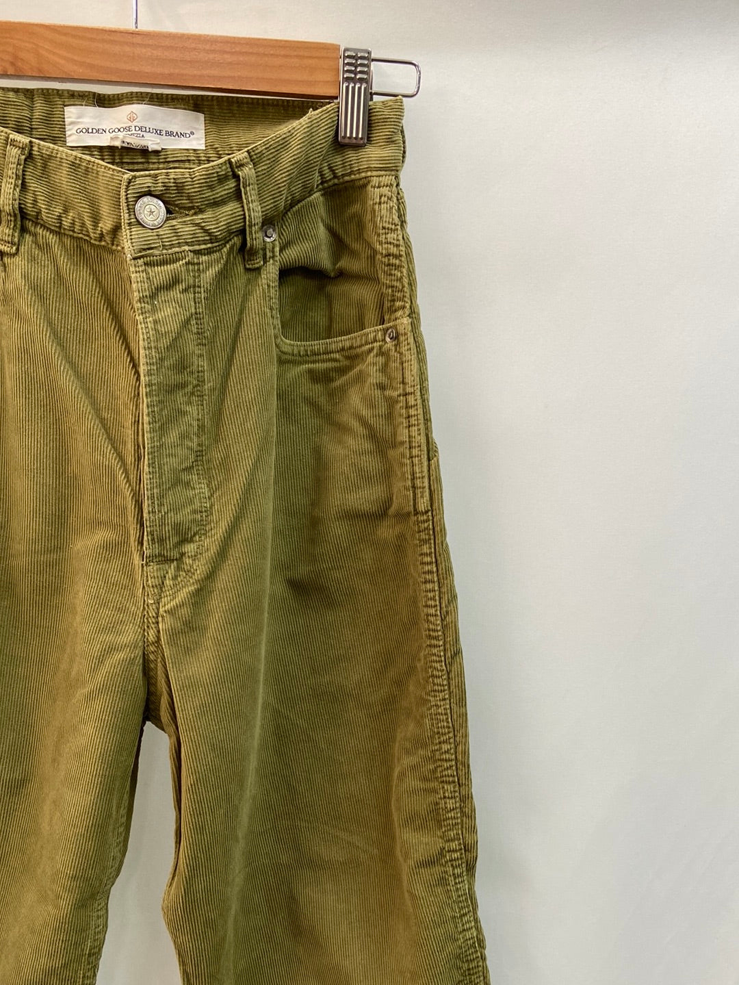 GOLDENGOOSE.Straight green corduroy trousers S.36