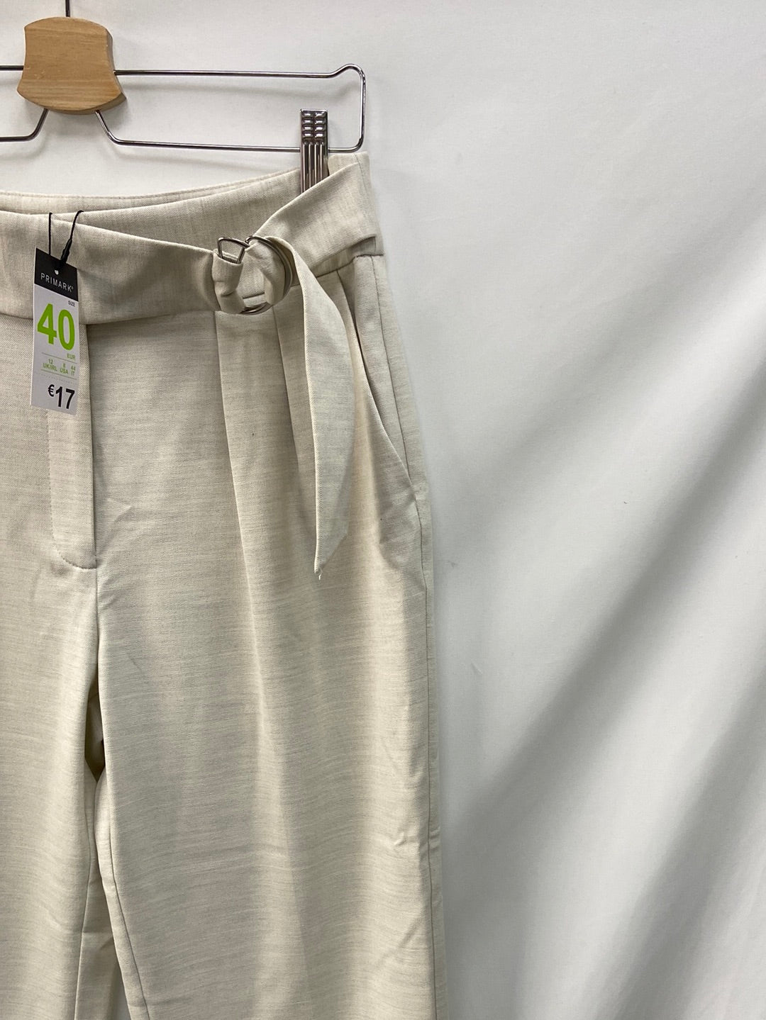 PRIMARK.Pantalones grises arreglados T.40