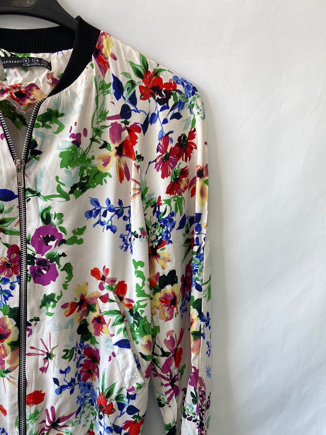 PRIMARK. Bomber flores T.34