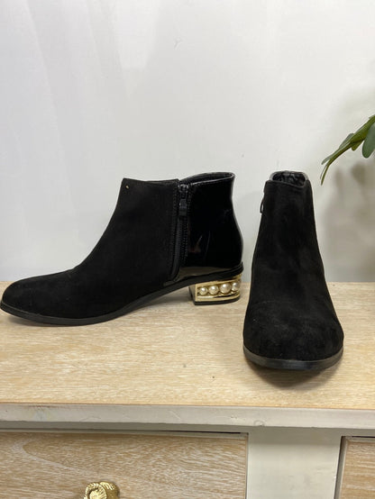 FIT FLOP. Botines charol T. 41