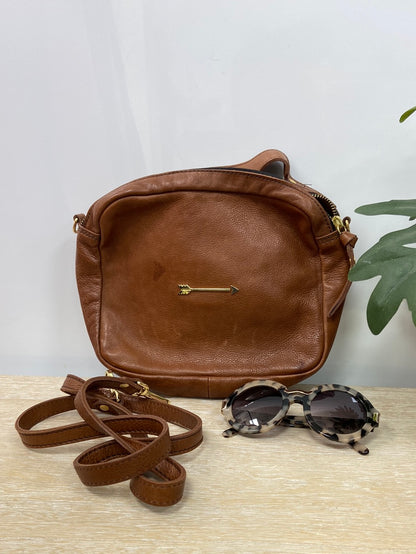 MERCULES. Brown leather bag (Tara)