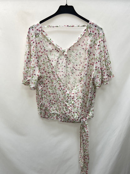 OTHERS.White Flower Top YOU(L)