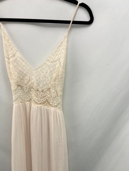 OTHERS. Long pink lace dress Your (s/m)