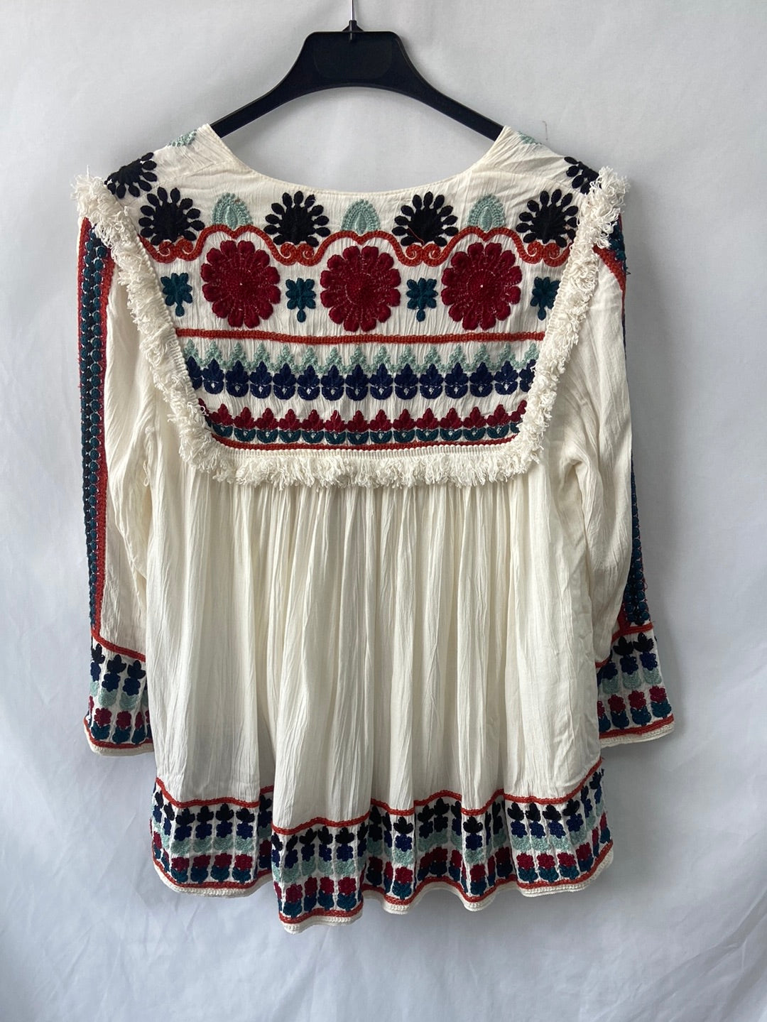 ZARA.Blusón bordado T.S